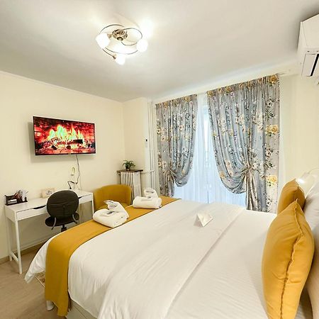 Sunrise Apartments City Center Bukarest Kültér fotó
