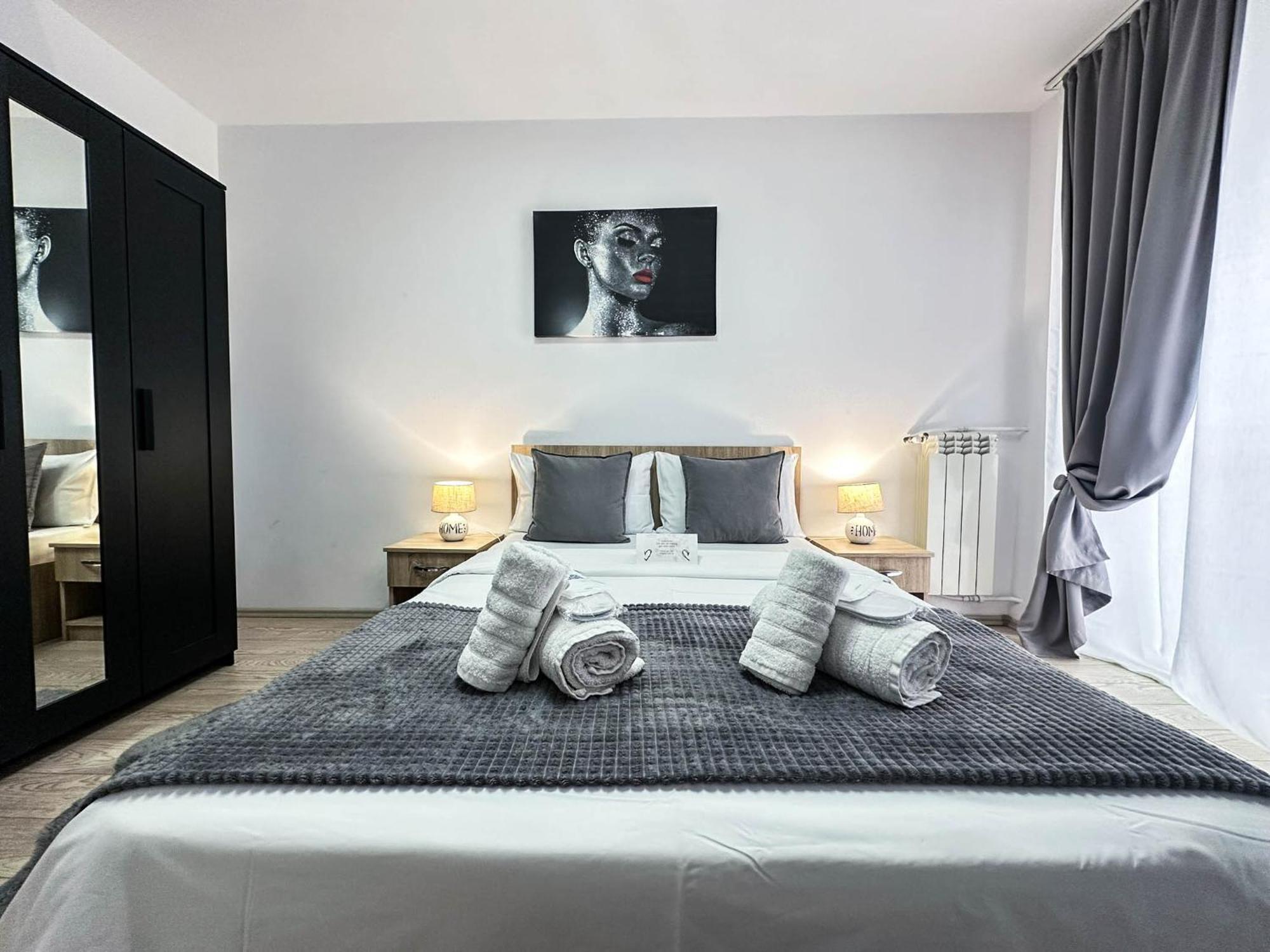Sunrise Apartments City Center Bukarest Kültér fotó
